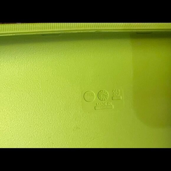 9 inch ~ Otterbox E-Reader / Tablet Case + Stand ~ EUC - Picture 8 of 8